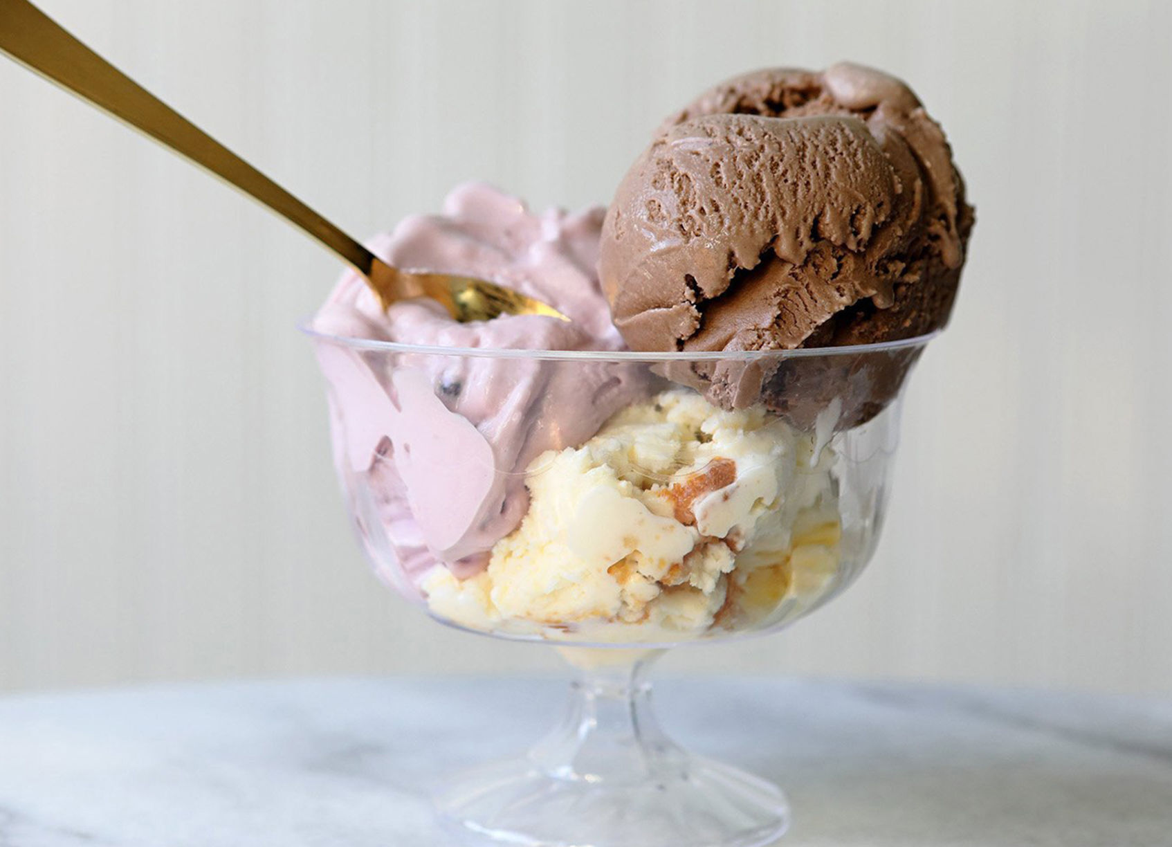 Ice cream and cookies